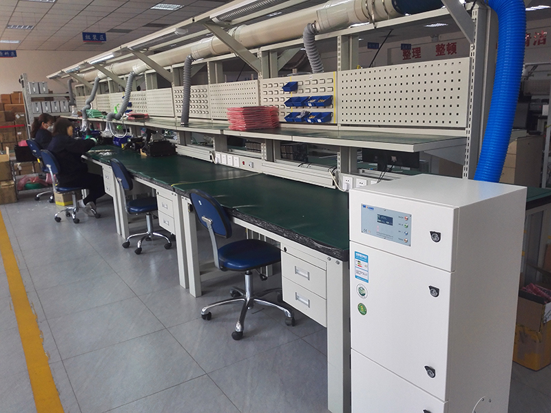 1583464483626932.jpg 錫焊現(xiàn)場(chǎng).jpg